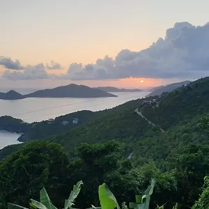 https://summervillebvi-road-town-tortola.comcaribbean.com